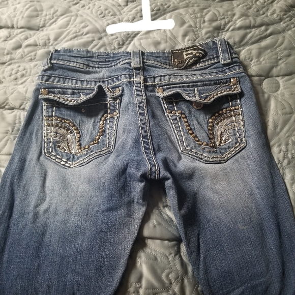 Jean's - Picture 3 of 3